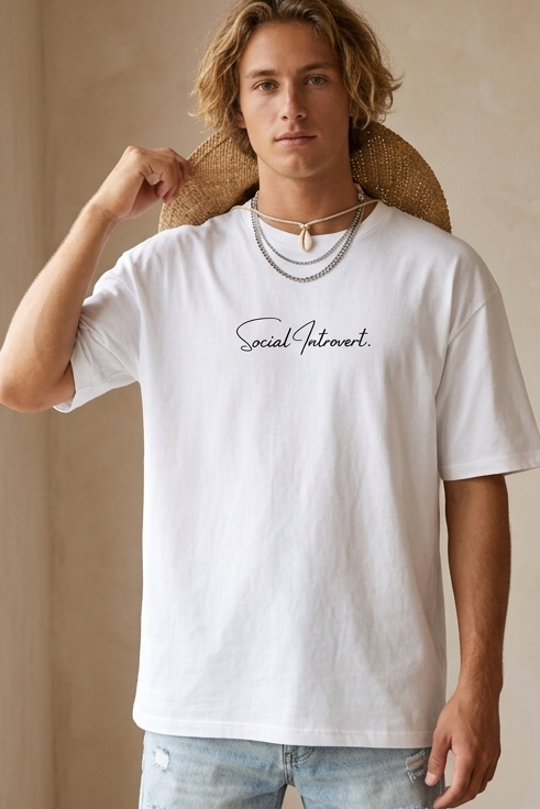 SOCIAL INTROVERT Oversized T-shirt