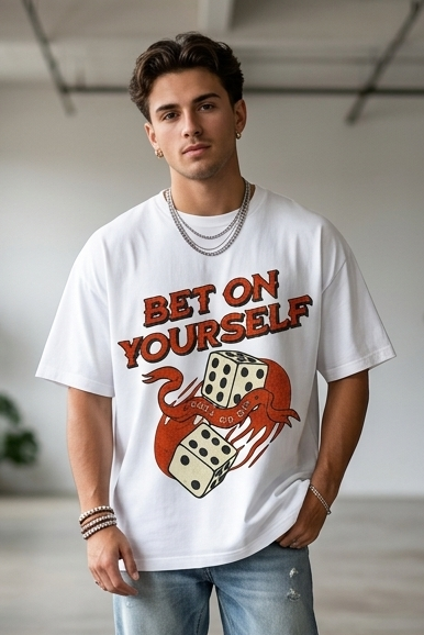 BET ON YOURSELF Oversized T-shirt
